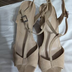 Suede T-Strap Slingback Sandals in Tan